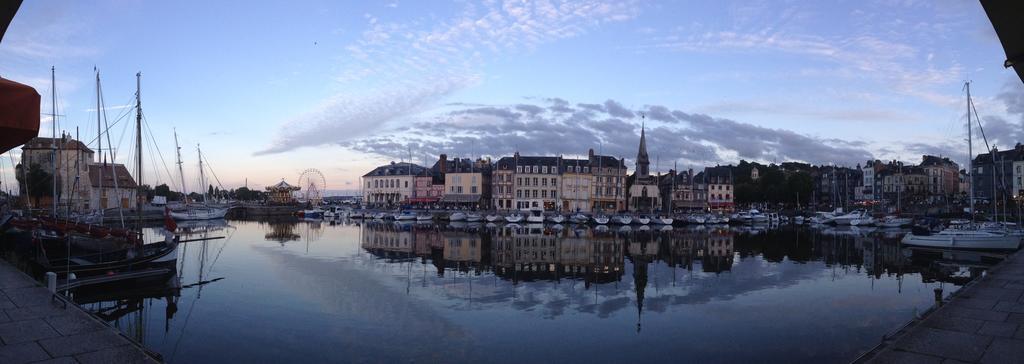 1Er Secret De Honfleur Apartamento Quarto foto